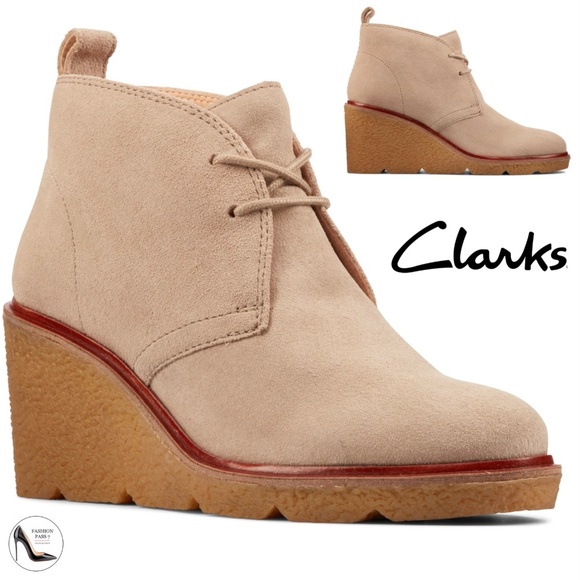 Clarks Clarkford DBT Sand Suede Chukka Ankle Boots Beige Wedge heel Booties 9 - Picture 1 of 14